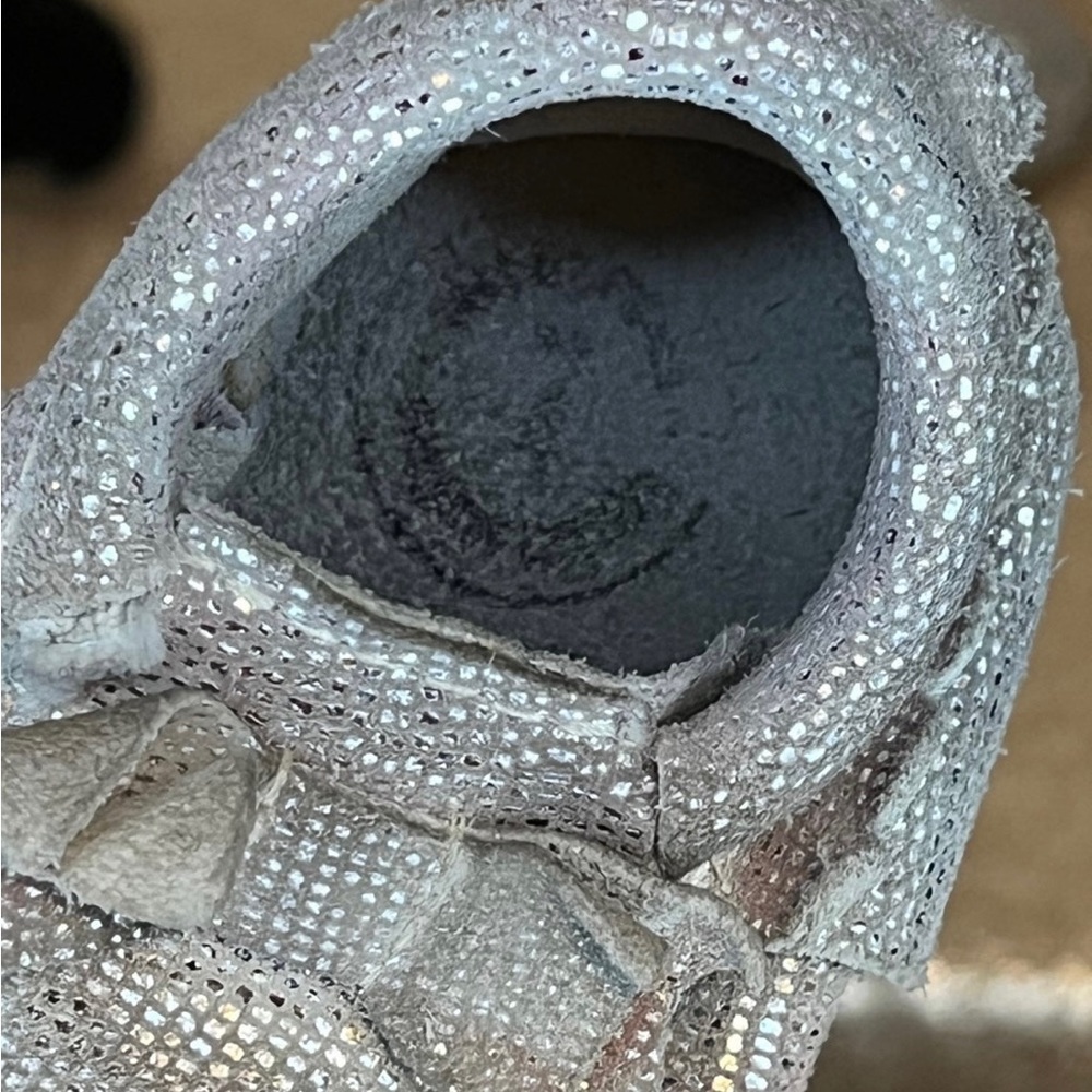 Freshly Picked cute silver metallic bow 4 - Picture 7 of 8